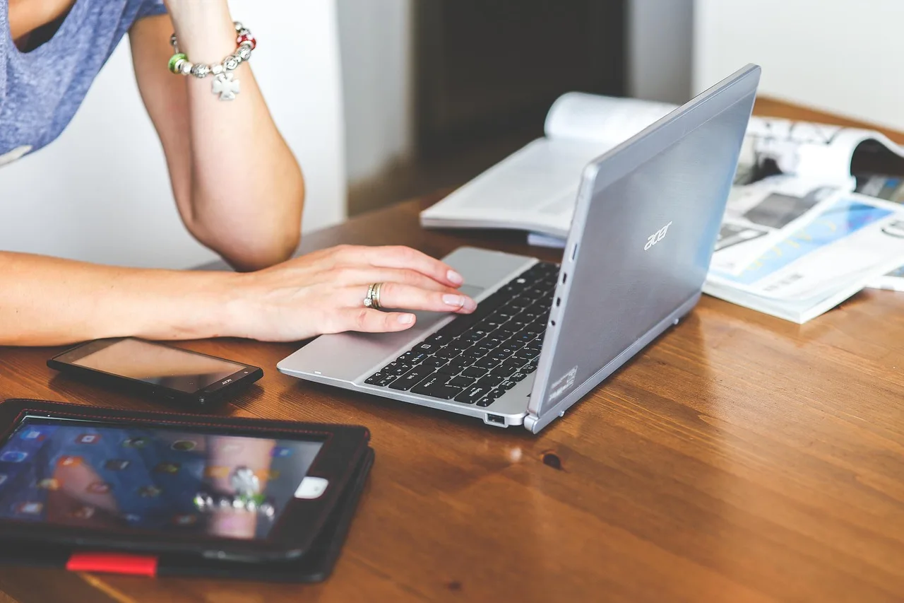 technology, laptop, keyboard, computer, netbook, acer, woman, girl, business, typing, working, workspace, smartphone, cell phone, tablet, devices, hand, gadgets, laptop, laptop, laptop, laptop, laptop, computer, computer, computer, computer, business, business, typing, typing, typing. Finance app security and recovery checklist